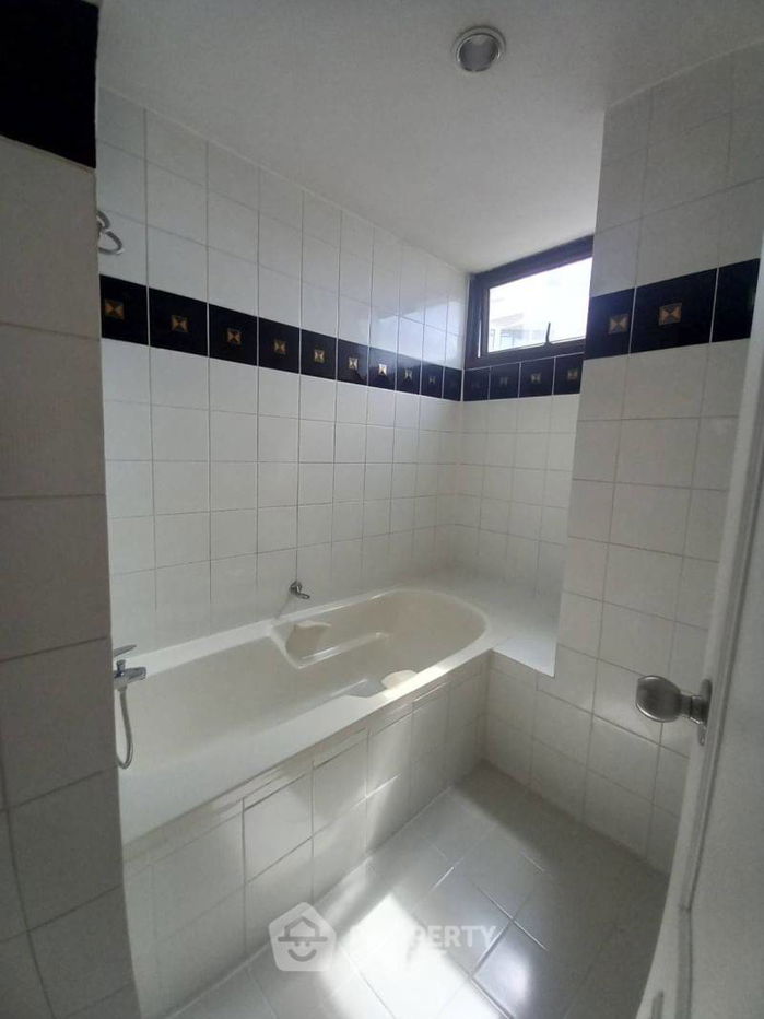 picture 2-BR Condo at The Waterford Park Sukhumvit 53 Condominium near BTS Thong Lor (ID 1419964) - 14/14