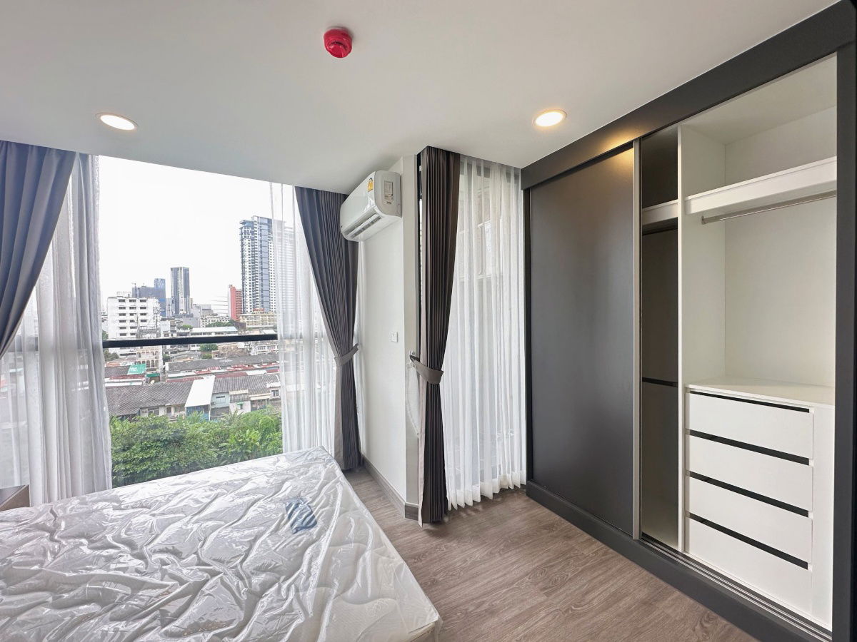 รูป Flexi Sathon - Charoennakhon ห้องสวย ราคาดี สอบถามเพิ่มเติมได้ที่ Line @condorental - รูปที่ 4/13