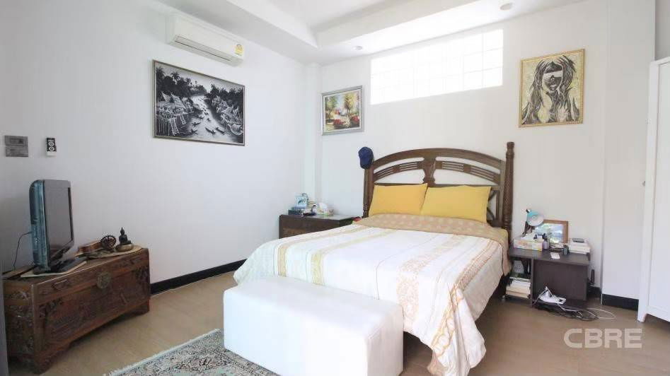 รูป Home for sale on Ekkamai Road, Ready to move in. - รูปที่ 9/20