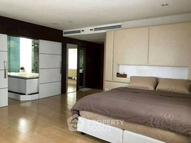 picture 1-BR Condo at Las Colinas near BTS Asok (ID 2282597) - 9/12