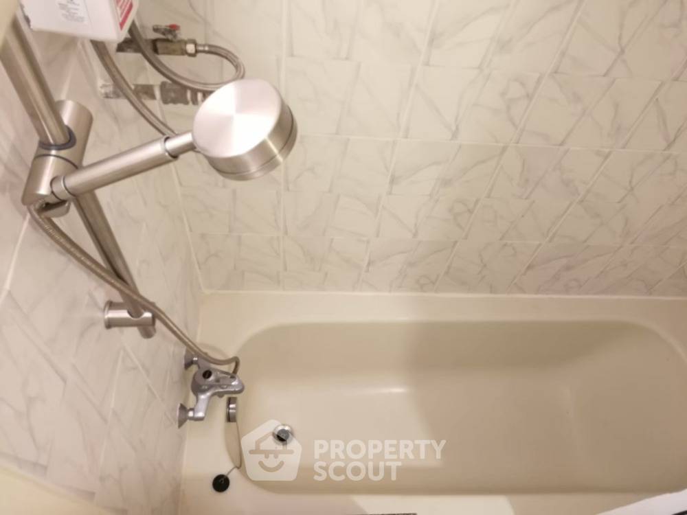 picture 1-BR Condo at Supalai Place Sukhumvit 39 near MRT Phetchaburi (ID 1328591) - 7/8