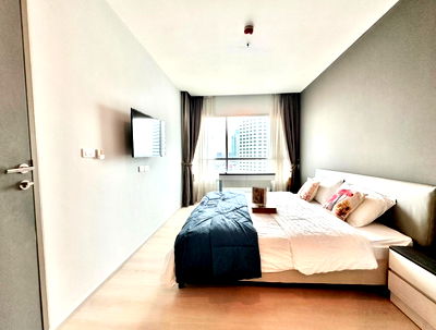 Condos for rent MRT Sutthisan : Life Ratchadaphisek tower A floor21 