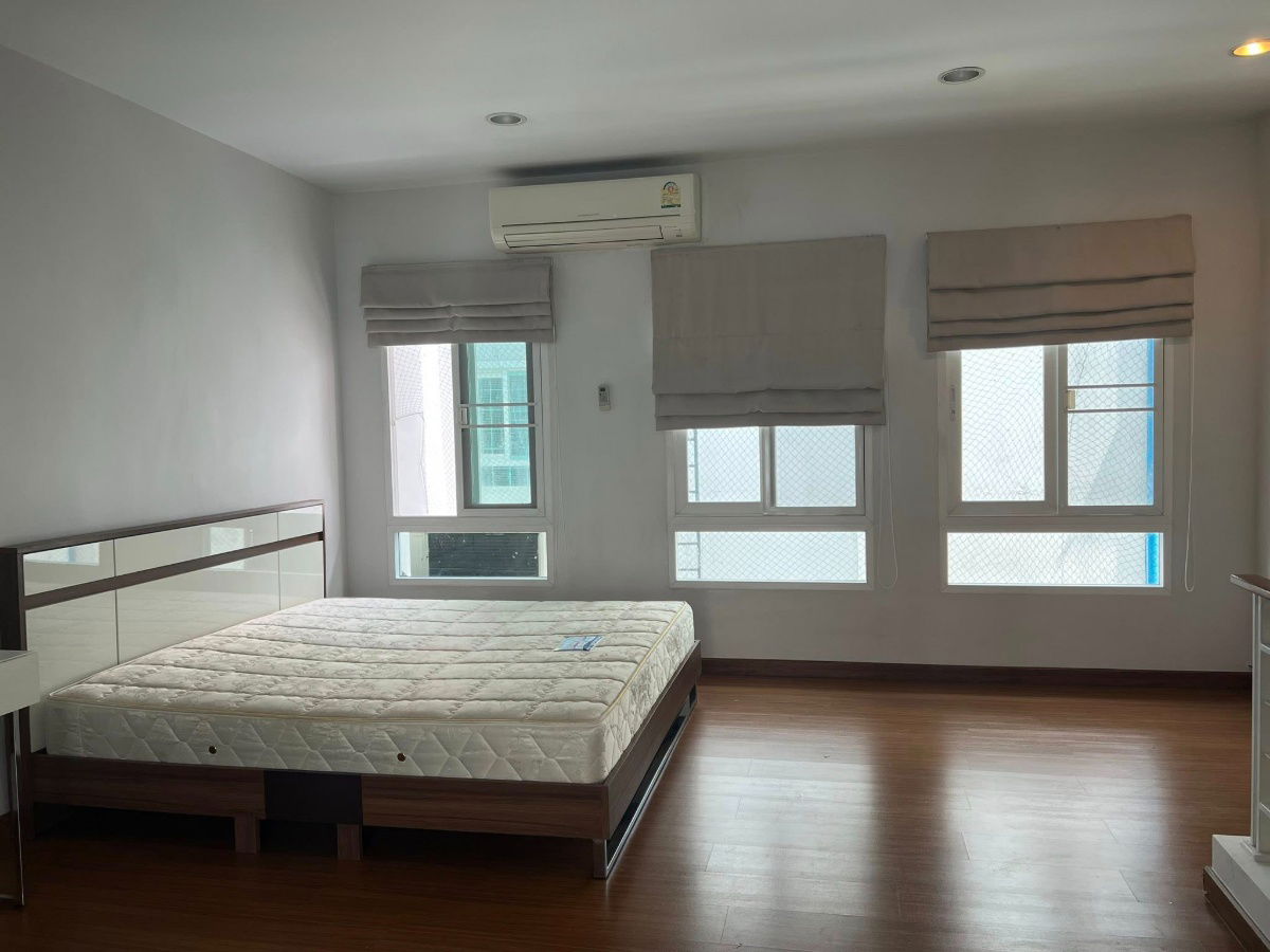 picture Townhome for rent at Townhome in the heart of the city, Sathorn - 4/10