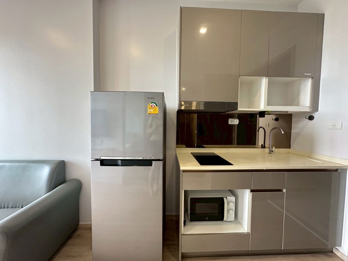 picture 🛋️💗 The Rich Rama 9-Srinakarin 💗🛋️ Clean room, fully furnished, ready to move in🔥🔥 LINE ID: @471ovhib 📲 - 13/20