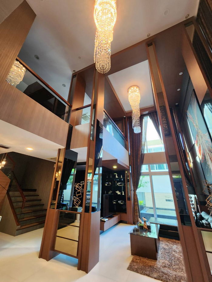 รูป ให้ เช่า Pool Villa บ้านหรูพร้อมสระว่ายน้ำ 4 ห้องนอน ลาดพร้าว1 ใกล้รถไฟฟ้า - รูปที่ 16/19