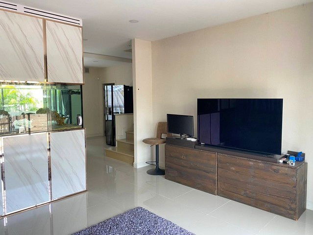 picture FOR RENT  HOUSE PROPERTY  85000 BAHT per MONTH - 8/8