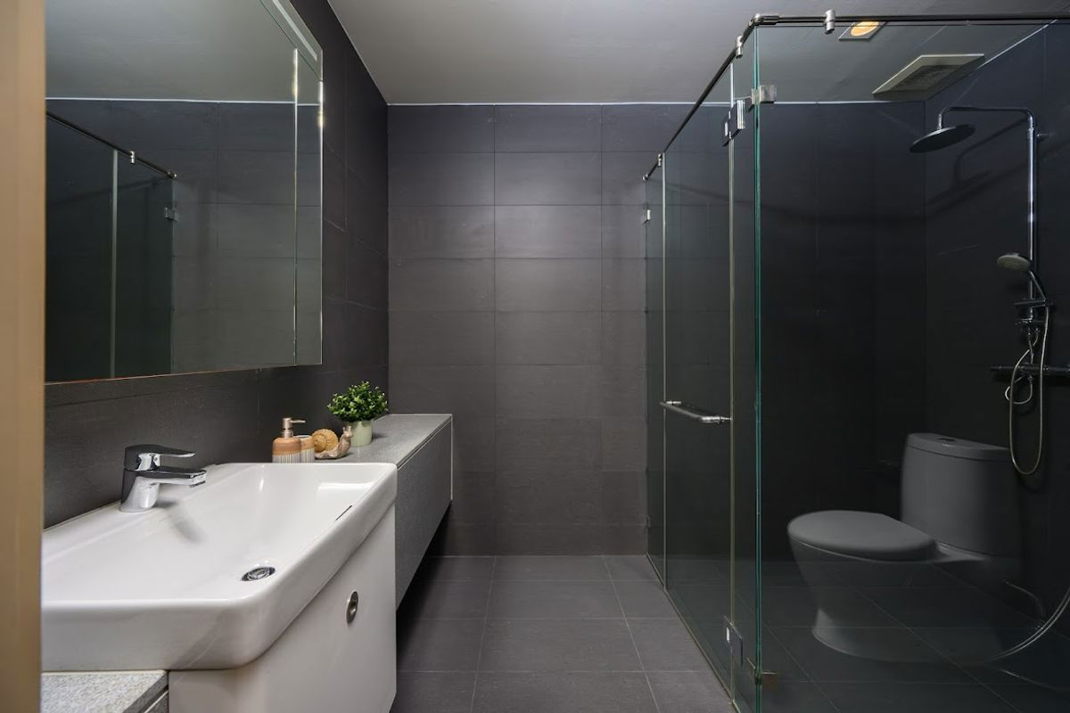 picture PFD-05505	 Condo for Rent:   NOBLE PLOENCHIT   Schedule a viewing ■ Line: @propertyfinder		 - 9/12