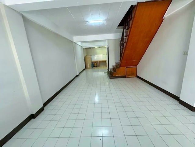 picture KMUTNB 2.5 km. MRT Bang O 1.6 km. Townhouse for rent 3-storey 18sq.wa. 220sq.m. 4 bed 3 bath - 2/8
