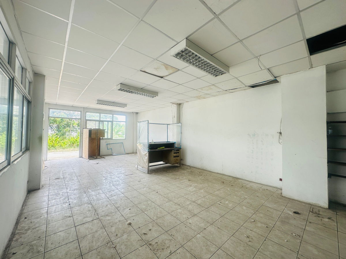 รูป ขายโรงงานพร้อมสำนักงาน 3 ชั้น เนื้อที่ 2-3-82 ไร่ ตำบลอ้อมน้อย อ. กระทุ่มแบน จ. สมุทรสาคร - รูปที่ 26/42