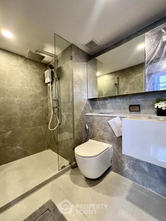picture 2-BR Condo at SOHO Bangkok Ratchada near MRT Huai Khwang (ID 2017651) - 13/14