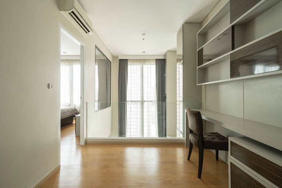 picture Villa Asoke Duplex 1 BR 📢For Rent - 8/15