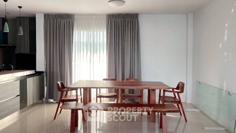 picture 4-BR House in Saphan Sung (ID 1111849) - 24/70