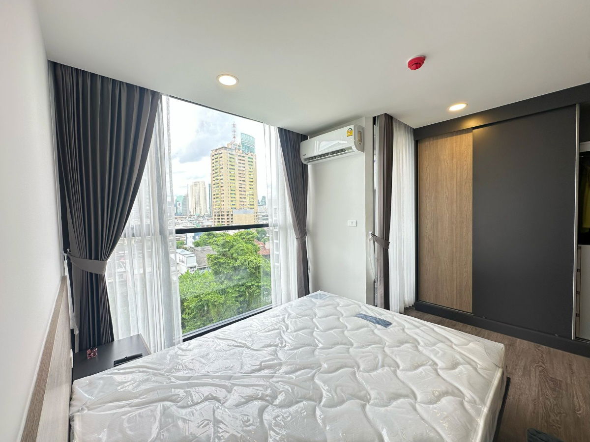 รูป Flexi Sathon - Charoennakhon ห้องสวย ราคาดี สอบถามเพิ่มเติมได้ที่ Line @condorental - รูปที่ 2/13