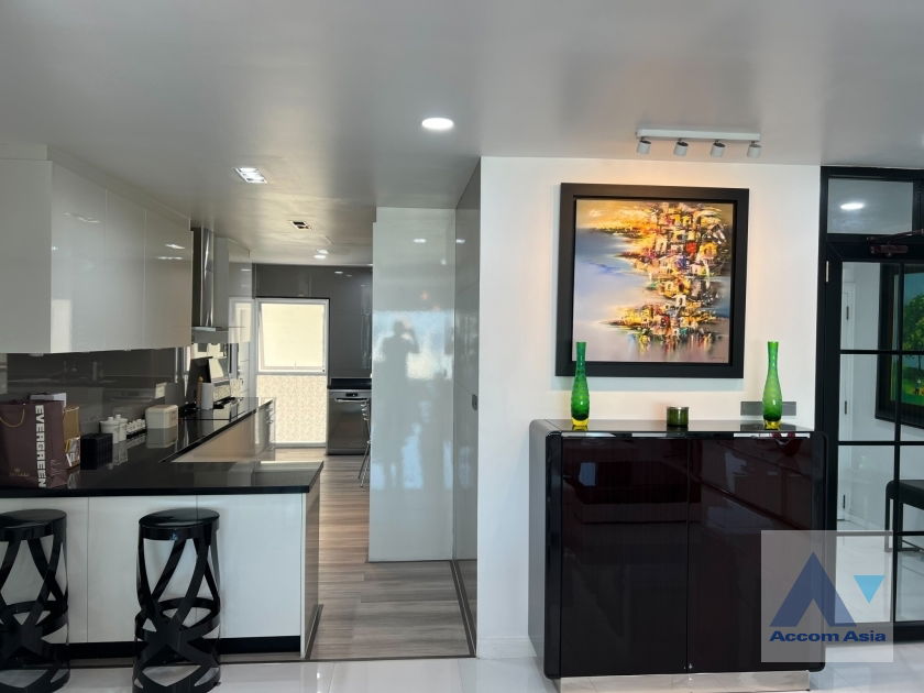 picture 🔼🔽 AccomA 📩  3 BR Condominium @Sathorn Gardens (AA38220) - 7/20