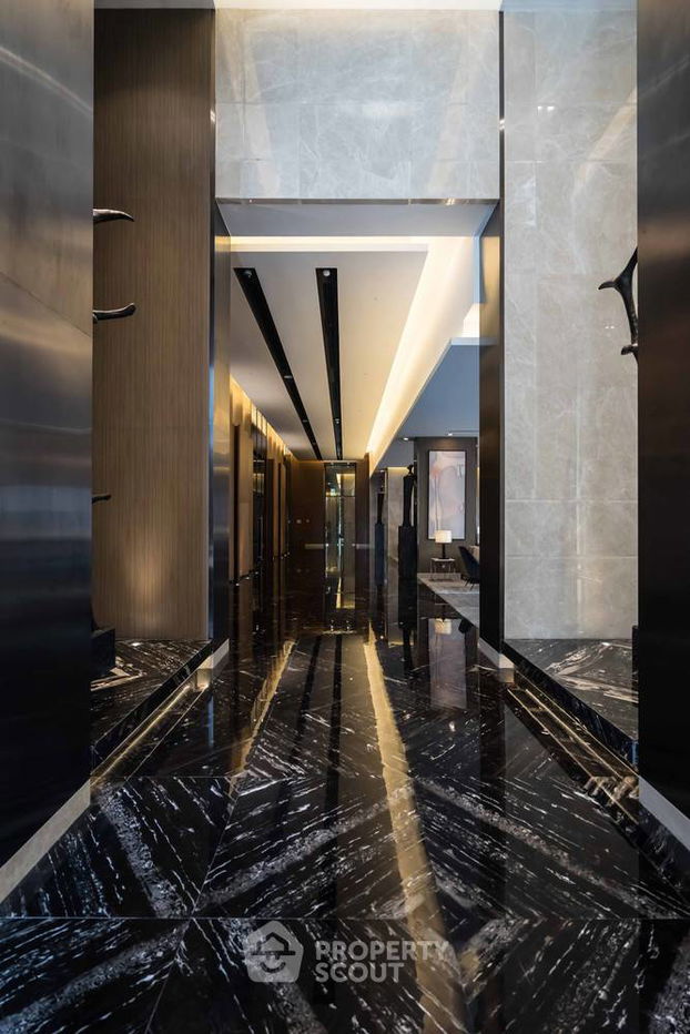 picture 2-BR Condo at The Esse Asoke near MRT Sukhumvit (ID 362901) - 23/24