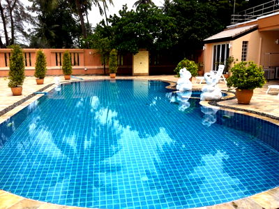 บ้านเดี่ยว ชลบุรี : บ้านเดี่ยวพัทยา ริมทะเล พร้อมสระว่ายน้ำ