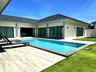 Houses for sale Hui Yai Road  : Luxury pool villa for sale,  move in ready, Huai Yai District, Pattaya, Bang Lamung, Chonburi