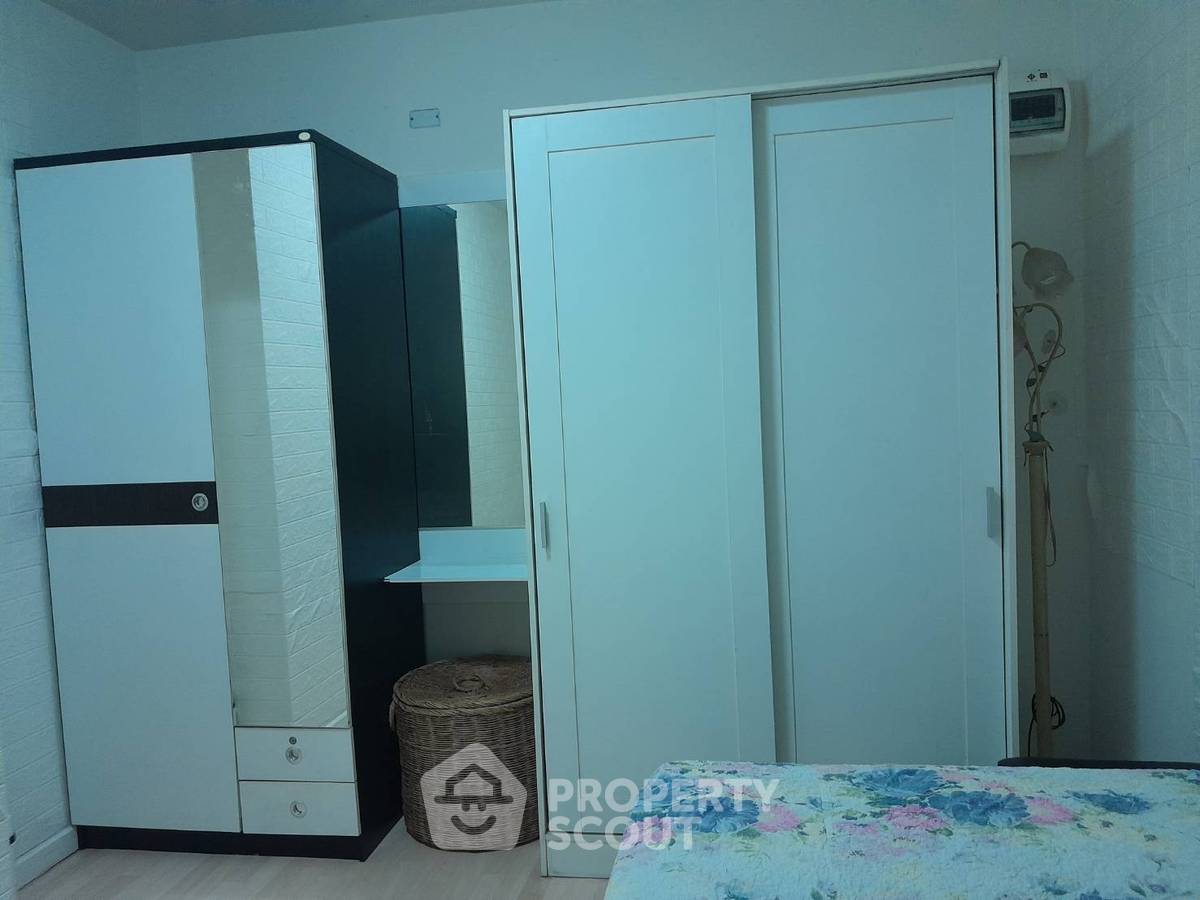 รูป คอนโด 2-ห้องนอน ที่ ดีคอนโด รามอินทรา ใน ท่าแร้ง (ID 1034211) - รูปที่ 3/11