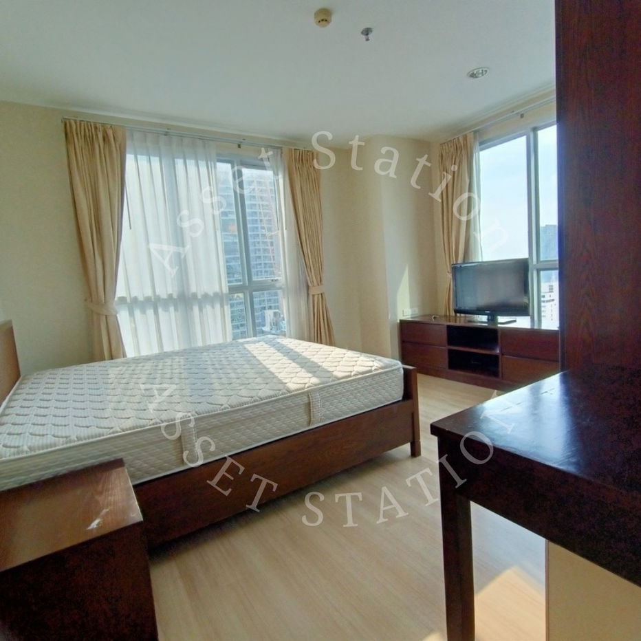 picture 🚈 Condo Life @ Sathorn 10 – Prime location near BTS Saint Louis ⭐️ - 2/7
