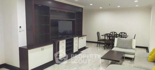 รูปภาพ 2-BR Condo at Baan Suanpetch Condominium near BTS Phrom Phong (ID 2281585)