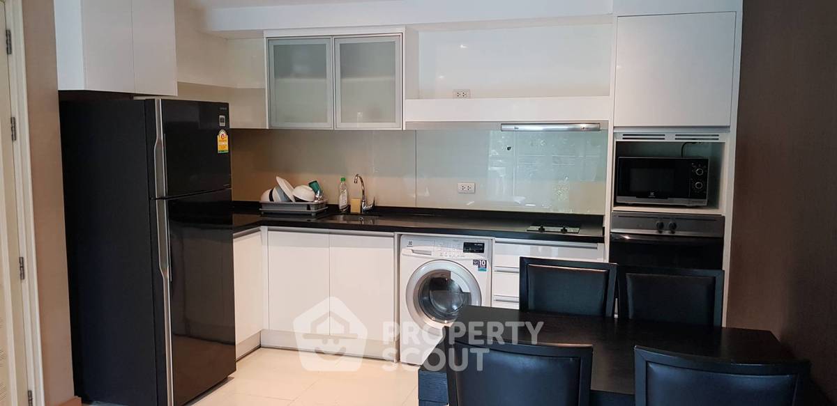 picture 2-BR Condo at Le Nice Ekkamai Condominium near BTS Ekkamai (ID 513415) - 3/12