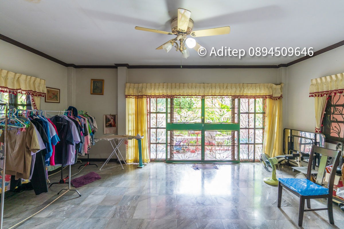 รูป ขาย บ้านเดี่ยว 120 ตรว. หมู่บ้าน นครินทร์ การ์เด้น ร่มเกล้า 19/1 พร้อมอาคารสำนักงาน  เหมาะทั้งในการเป็น Home Office และอยู่อาศัย - รูปที่ 13/27