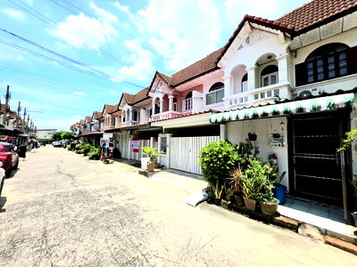 ขายทาวน์โฮม : บ้านเสนาวิลล่า 3 ทาวน์เฮาส์ โซนนวมินทร์