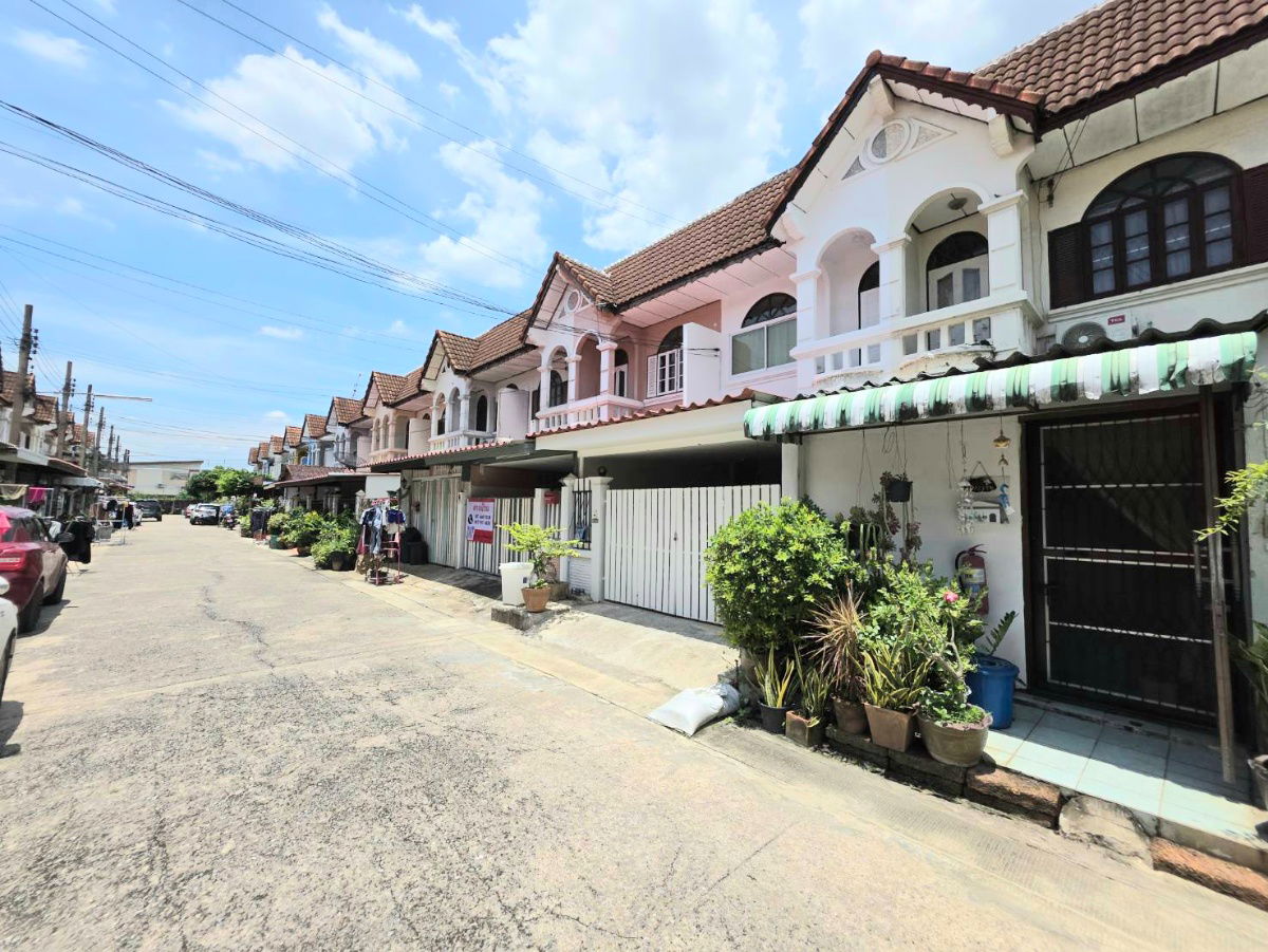 รูป บ้านเสนาวิลล่า 3 ทาวน์เฮาส์ โซนนวมินทร์ - รูปที่ 1/51