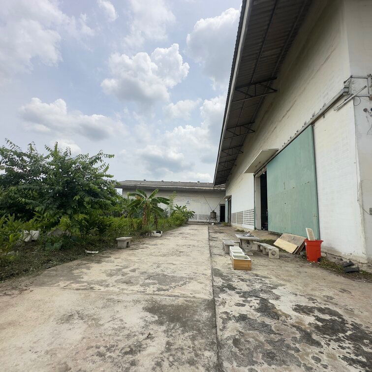 รูป ขายโรงงานพร้อมสำนักงาน 3 ชั้น เนื้อที่ 2-3-82 ไร่ ตำบลอ้อมน้อย อ. กระทุ่มแบน จ. สมุทรสาคร - รูปที่ 11/42