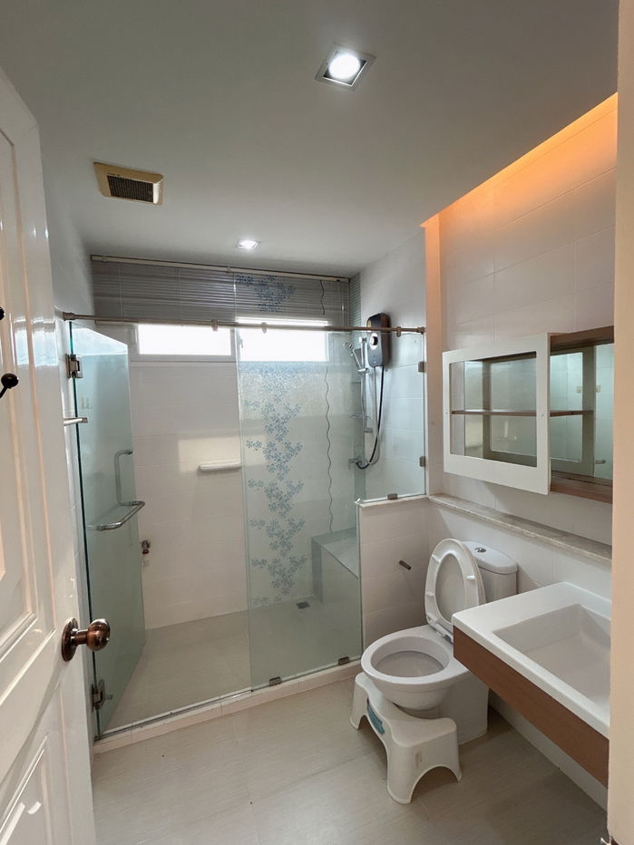 รูป  บ้านเดี่ยว 2 ชั้น บ้านเดี่ยว มัณฑนา พระราม 9 – ศรีนครินทร์ Manthana Rama 9 – Srinakarin พร้อมอยู่ แปลงมุม ใกล้ ARL หัวหมาก & สายสีเหลือง - รูปที่ 17/18
