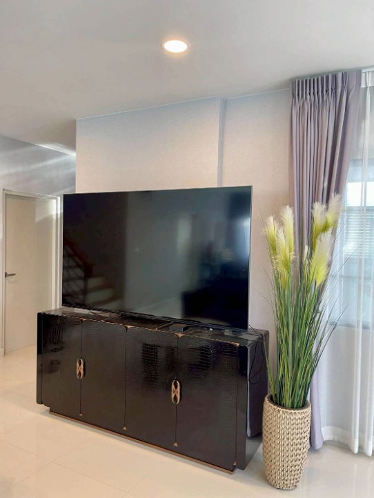 รูป ★ Rare Unit ★ บ้านเดี่ยว 2 ชั้น 77.00 ตร.ว., 282.00 ตร.ม. | 4 ห้องนอน 5 ห้องน้ำ | ใกล้ เมกะ บางนา 5 นาที, โรงพยาบาลพริ้นซ์ สุวรรณภูมิ 14 นาที - รูปที่ 16/17
