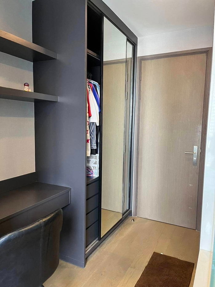 รูป Ashton Chula Silom【𝐒𝐄𝐋𝐋 & 𝐑𝐄𝐍𝐓】🔥ห้องสุดหรู  โปร่งโล่ง เก็บของได้เยอะ 2 ห้องนอน 2 ห้องน้ำ เฟอร์นิเจอร์จัดเต็ม🔥  ติดต่อไลน์ไอดี: @hacondo - รูปที่ 3/9