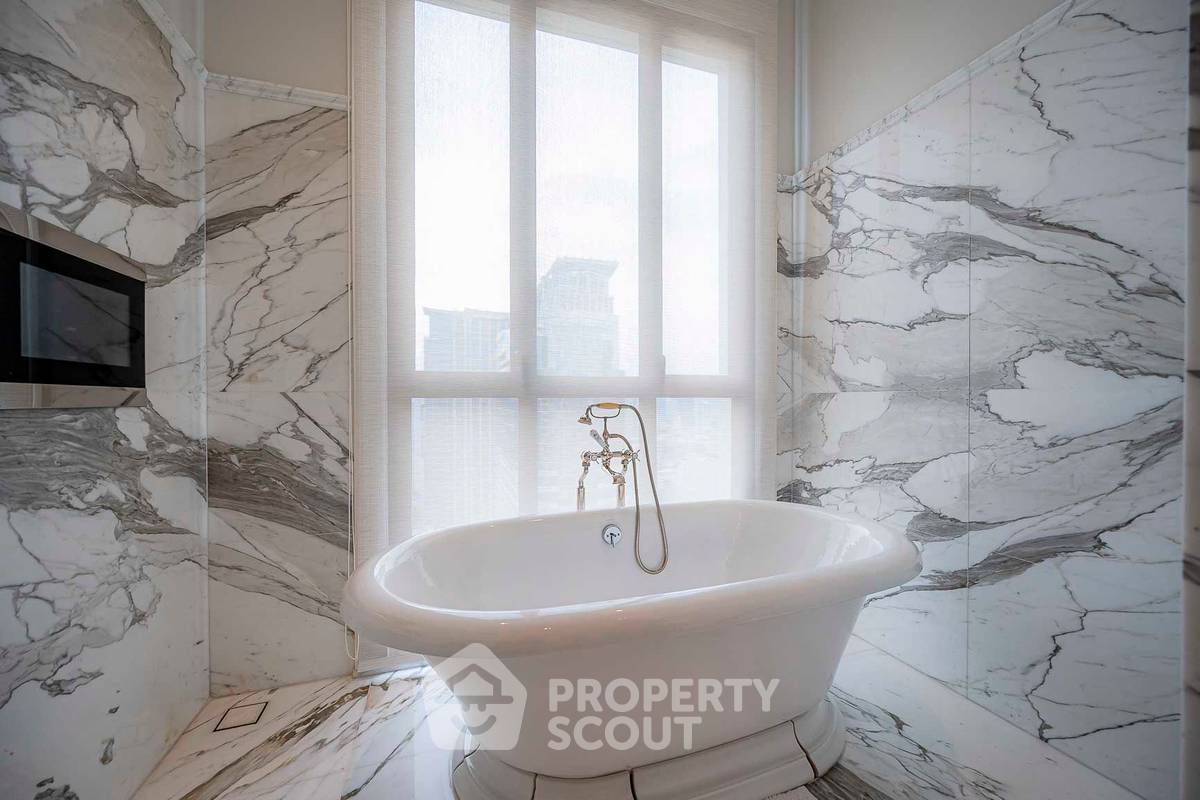 picture 3-BR Condo at 98 Wireless near BTS Phloen Chit (ID 2193585) - 17/35