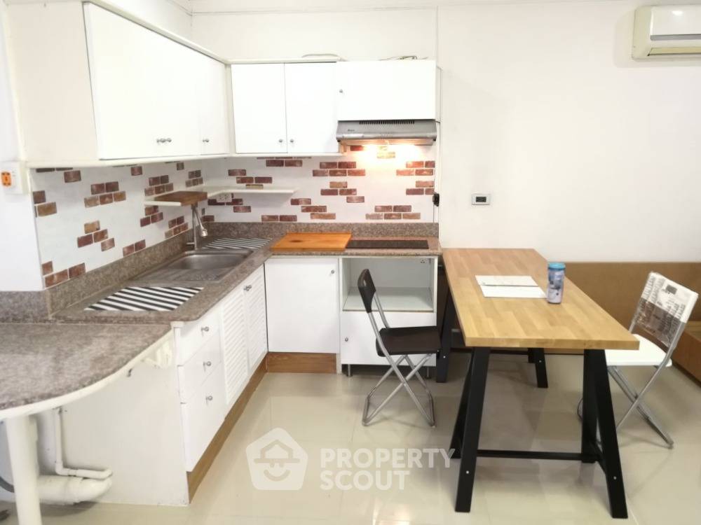 picture 1-BR Condo at Supalai Place Sukhumvit 39 near MRT Phetchaburi (ID 1328591) - 3/8