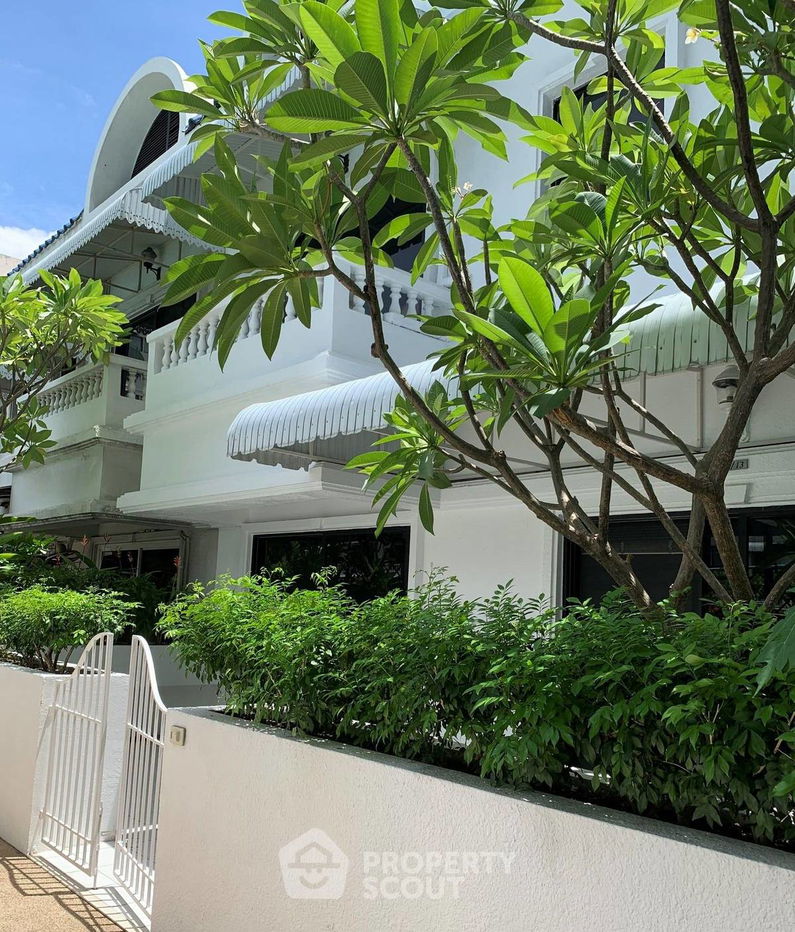picture 3-BR Condo at Kiarti Thanee City Mansion Condominium near MRT Phetchaburi (ID 887302) - 1/13