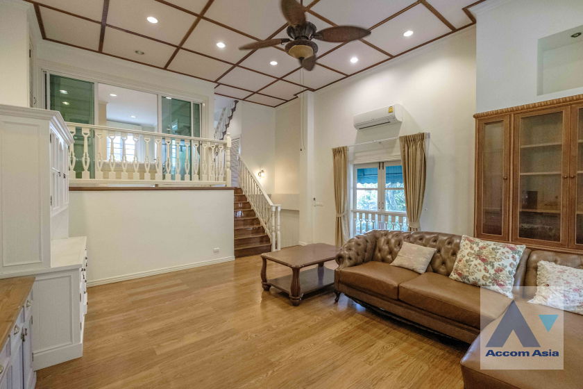 picture 🔼🔽 AccomA 📩  4 BR Townhouse @Fantasia Villa 2 (AA21035) - 1/20