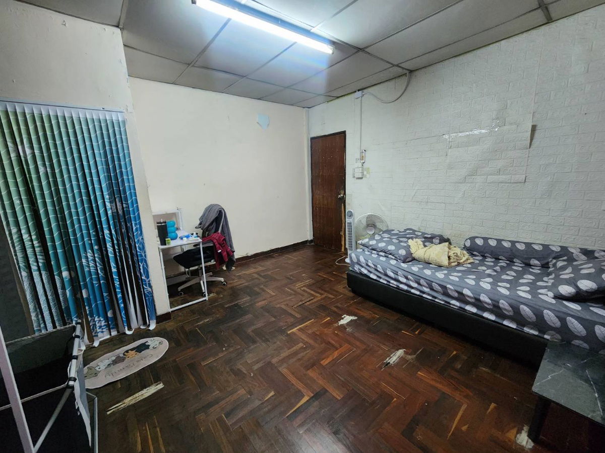 รูป ให้เช่าบ้านเดียว 50 ตรว. ซอยลาดพร้าว 62-64 3 ห้องนอน 2 ห้องน้ำ 1 ห้องเก็บของ 1 ห้องครัว (เจ้าของโพสต์เอง) - รูปที่ 12/19