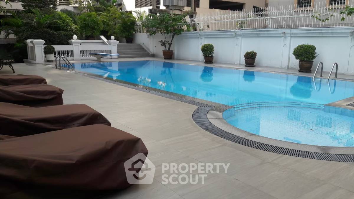 picture 3-BR Condo at Vanicha Park Langsuan near BTS Chit Lom (ID 894606) - 8/30