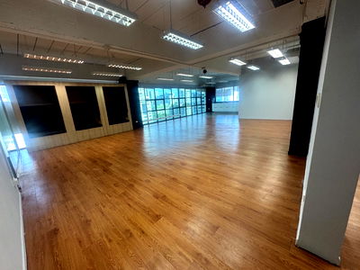 Office for rent BTS Thong Lo (Thong Lor) : Office for rent (Thonglor) approximately 700 meters from BTS Thonglor Station.