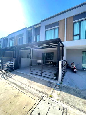เช่าทาวน์โฮม วิทยาลัยนานาชาติราฟเฟิลส์ : T 1430 ให้เช่า ทาวน์โฮม 2 ชั้น ม.​พลี​โน่​ สุขุมวิท​-บางนา​2 ใกล้เมกกะ บางนา บ้านสวย เฟอร์นิเจอร์ครบ พร้อมอยู่ ราคา 26,000 บาท