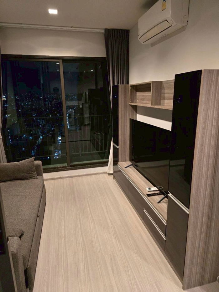 รูป Life asoke-rama 9 | ราคา 26,000 บาท | ห้องสวย ห้องใหม่ เฟอร์นิเจอร์ครบ พร้อมเข้าอยู่ - รูปที่ 4/7