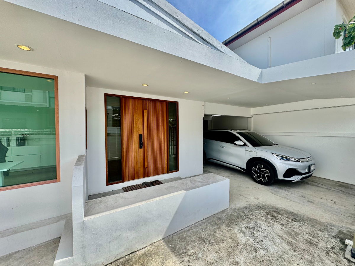 picture H2502 Fully Furnished Single-Detached House for Sale in Ladprao-Wang Hin Area – With Tenant - 14/15