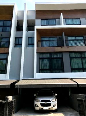 Townhouses for rent : Townhome for rent, Arden, Ladprao 71 - convenient transportation, near Central Eastville
