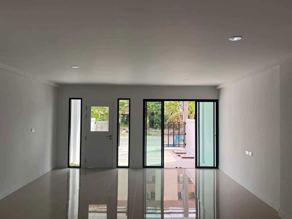 picture Home office for rent ✨ Soi Sukhumvit 70/5 ✨ 2 bedrooms, 3 bathrooms, near BTS Bearing - 7/10