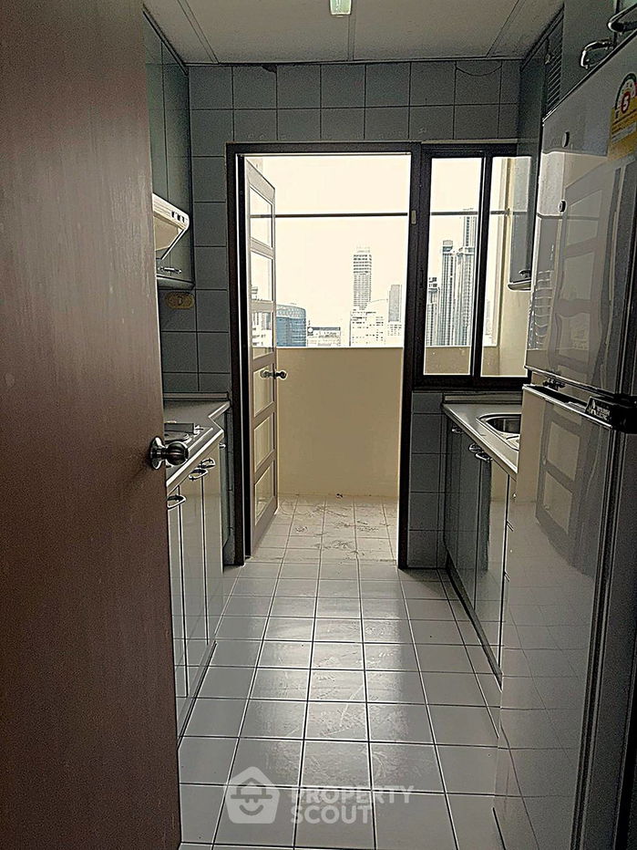picture 3-BR Condo at Top View Tower Condominium near BTS Thong Lor (ID 2100842) - 6/19