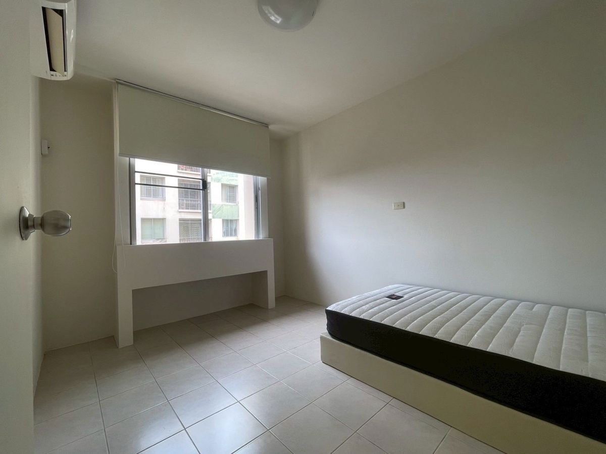 picture Code: KJ8468  for rent The Parkland Bangna // Line ID: @kjcondo (with @) // - 3/14