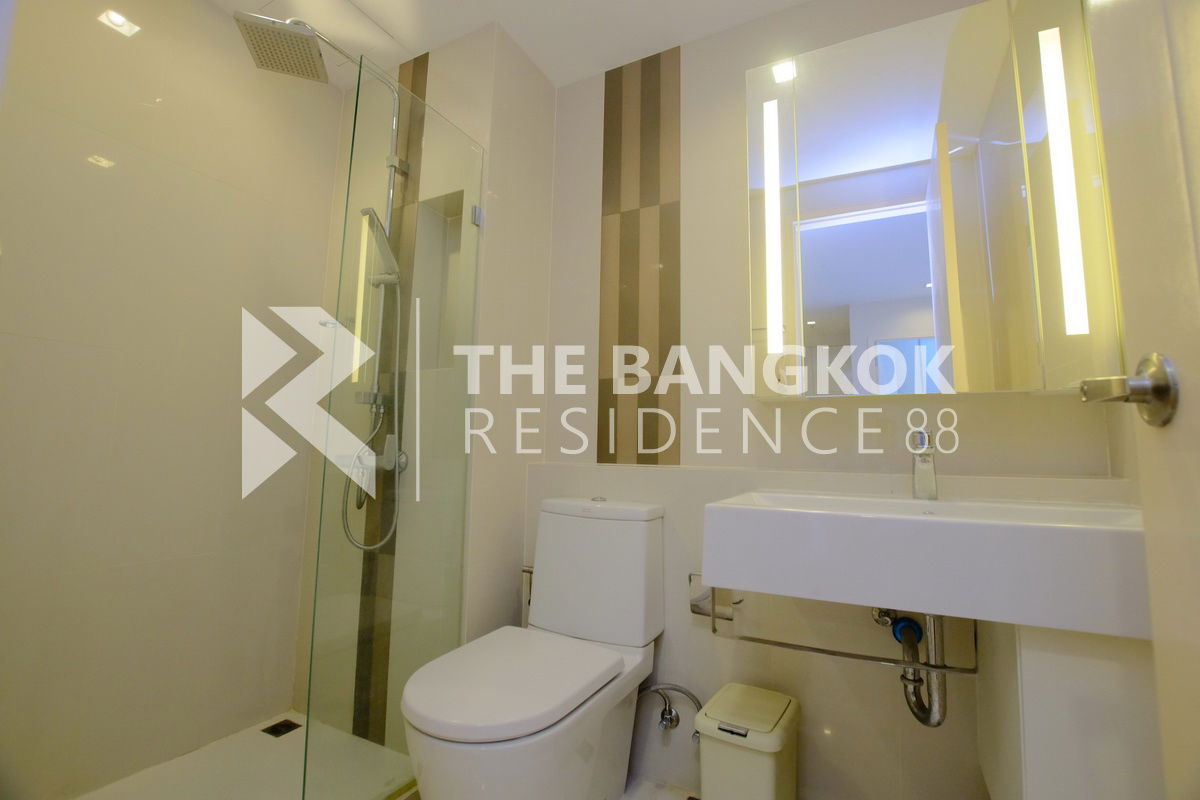 picture Q House Sukhumvit 79 💫Condo in CBD, Below Market Price✨Near BTS On Nut - 7/8