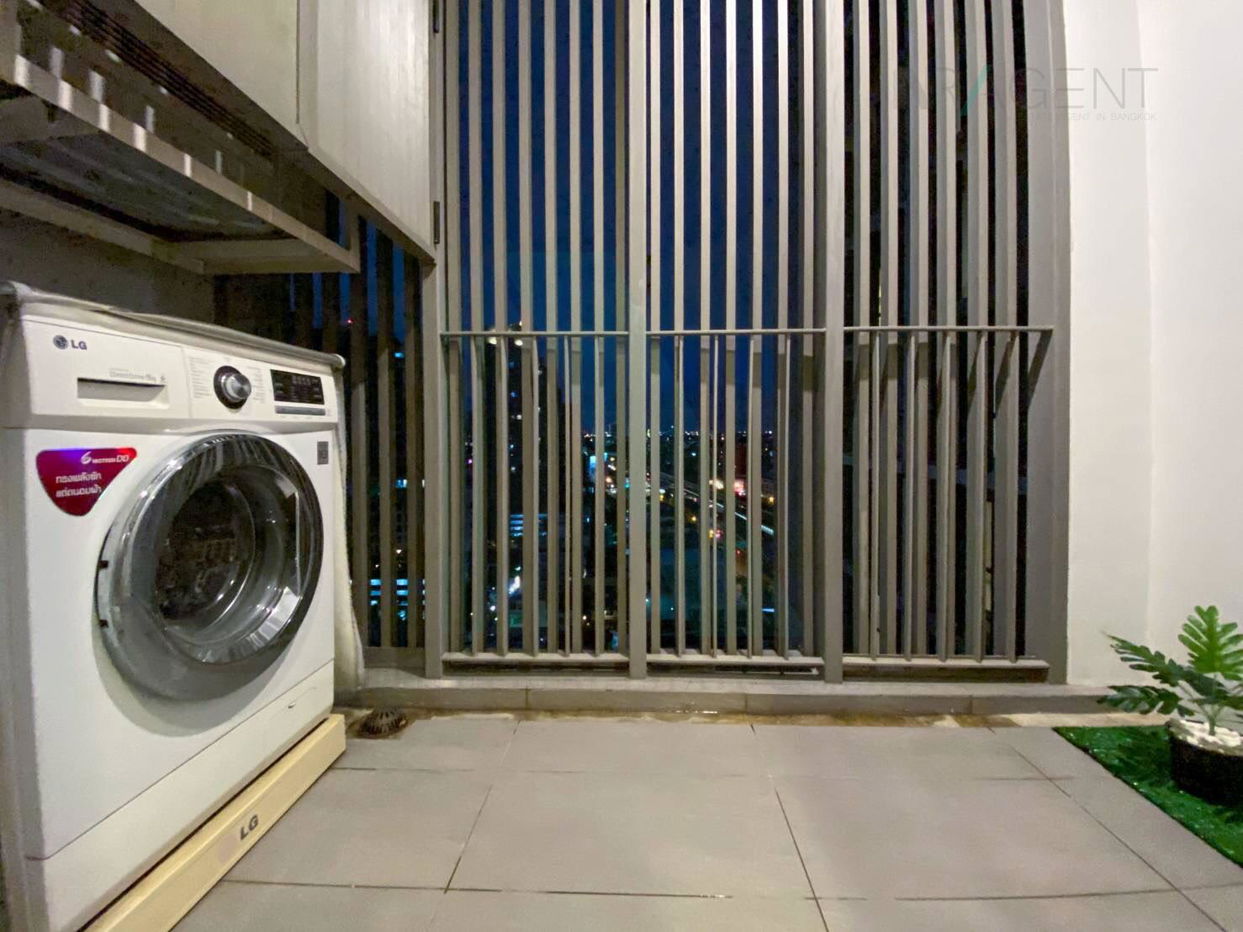 picture For rent condo THE ROOM BTS WONGWIAN YAI Building 1, Floor 17,1 bed room, Room size 43.65 sqm - 6/8