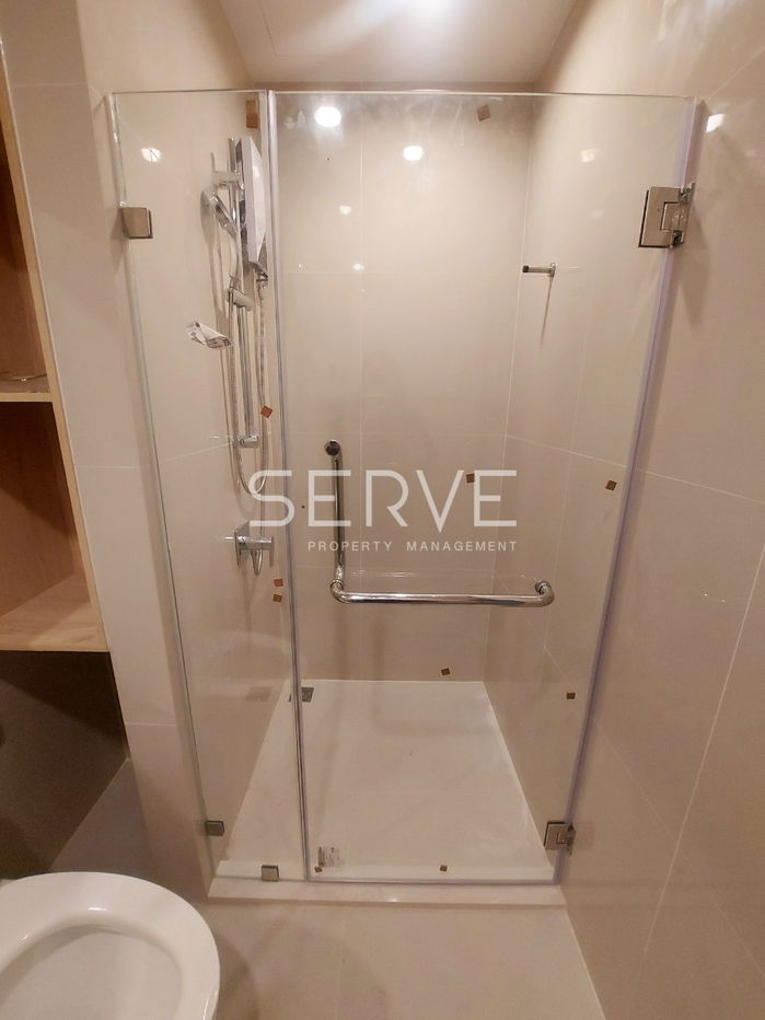 picture 1 Bed City View Fully furnished with Electric stove, Hood Good Location Next to MRT Si La Salle  @ Nue Noble Srinakarin Lasalle - 8/9