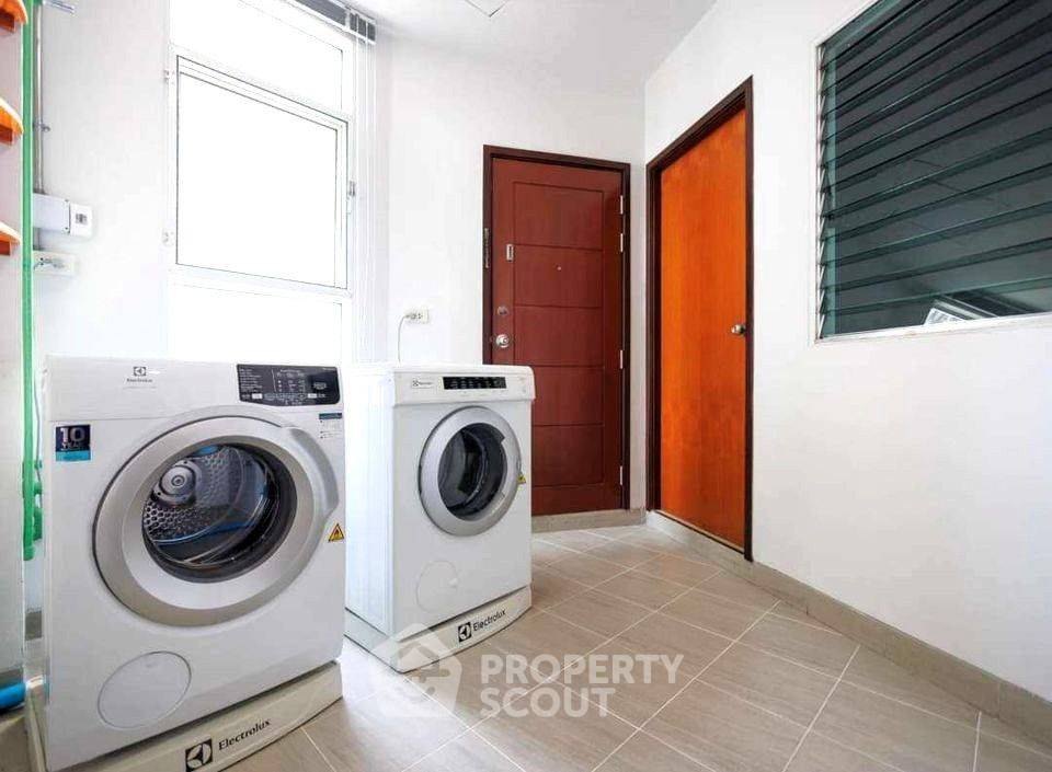 picture 4-BR Penthouse at The Grand Sethiwan near BTS Phrom Phong (ID 1546227) - 9/20